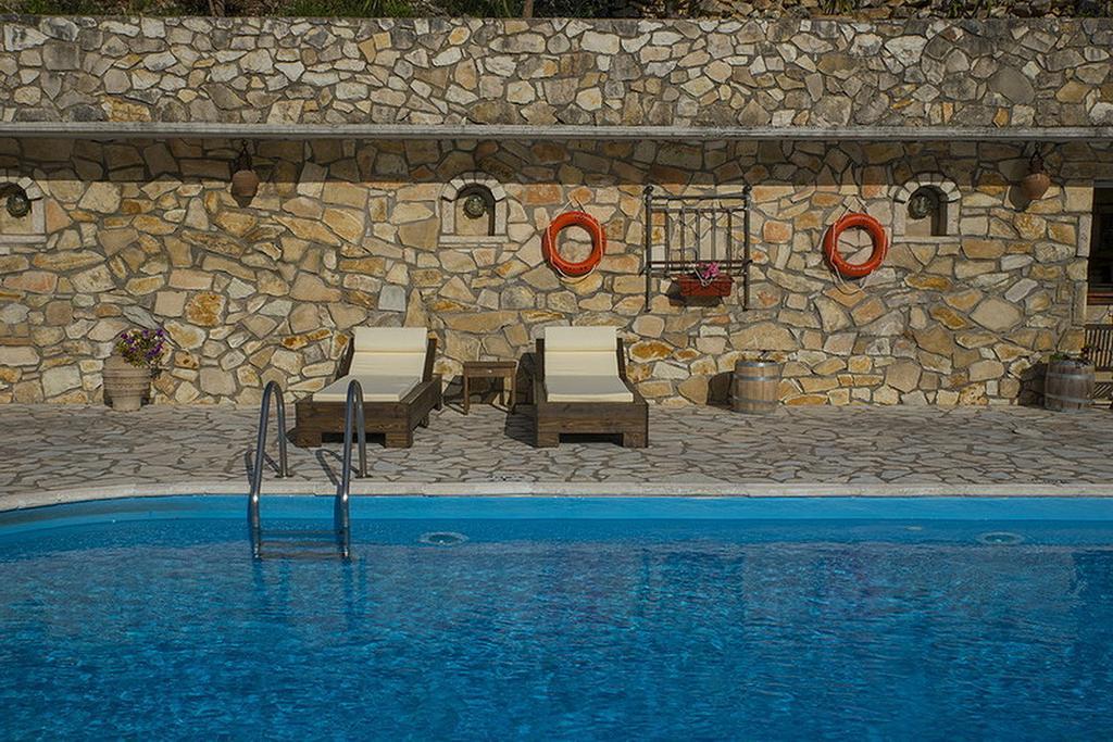 Paxos Santa Marina Villas ไกออส ภายนอก รูปภาพ