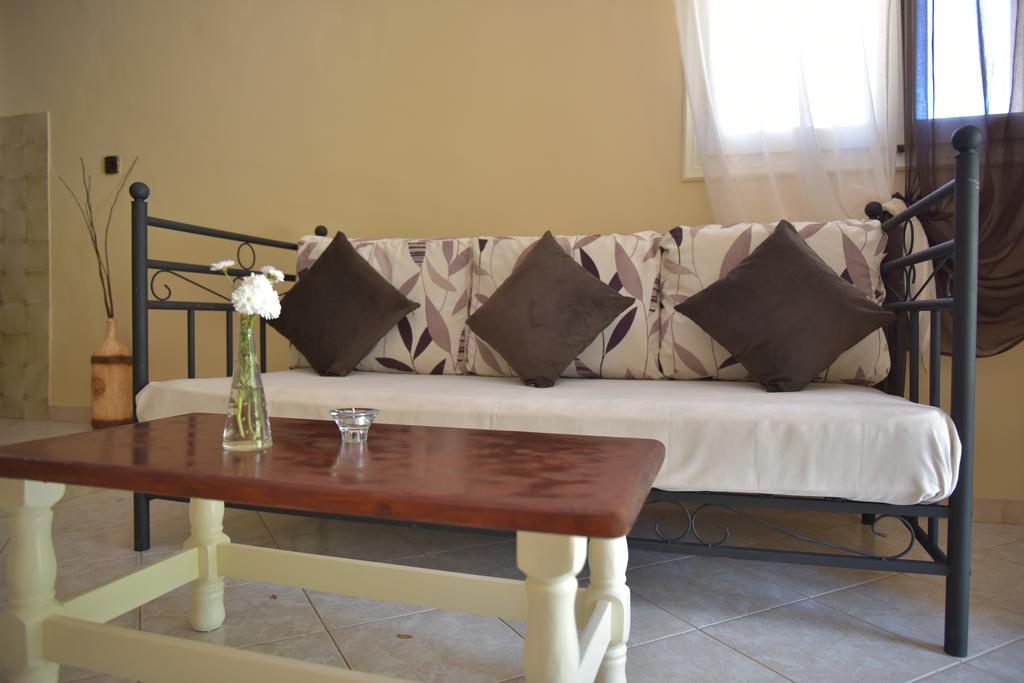 Paxos Santa Marina Villas ไกออส ภายนอก รูปภาพ